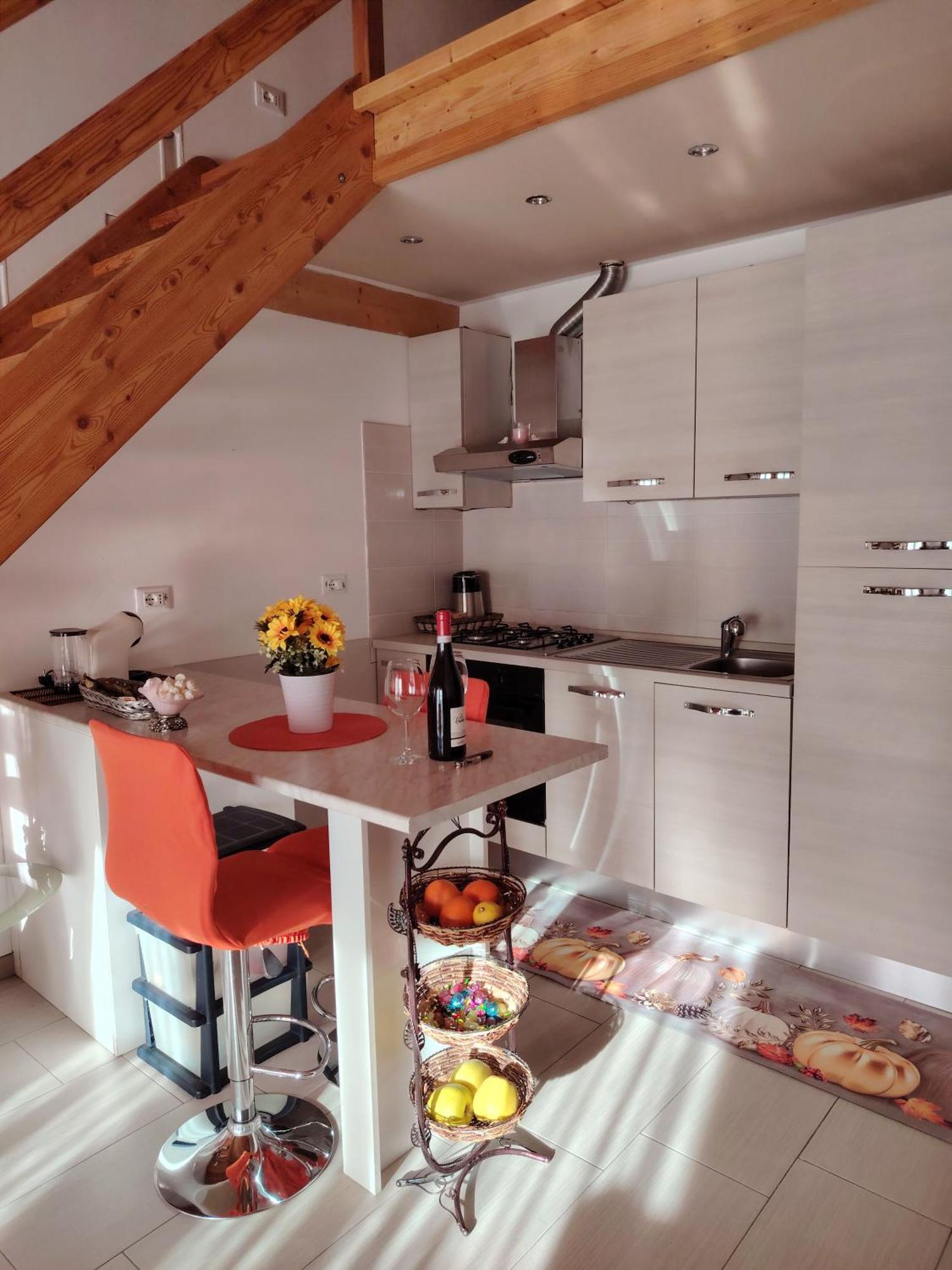 La Villa Gialla Aosta Bagian luar foto